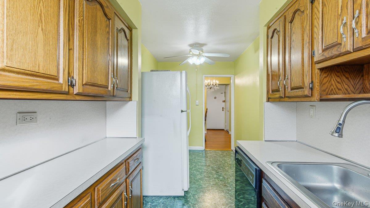 83-35 139 Street # 1D, Briarwood, NY 11435