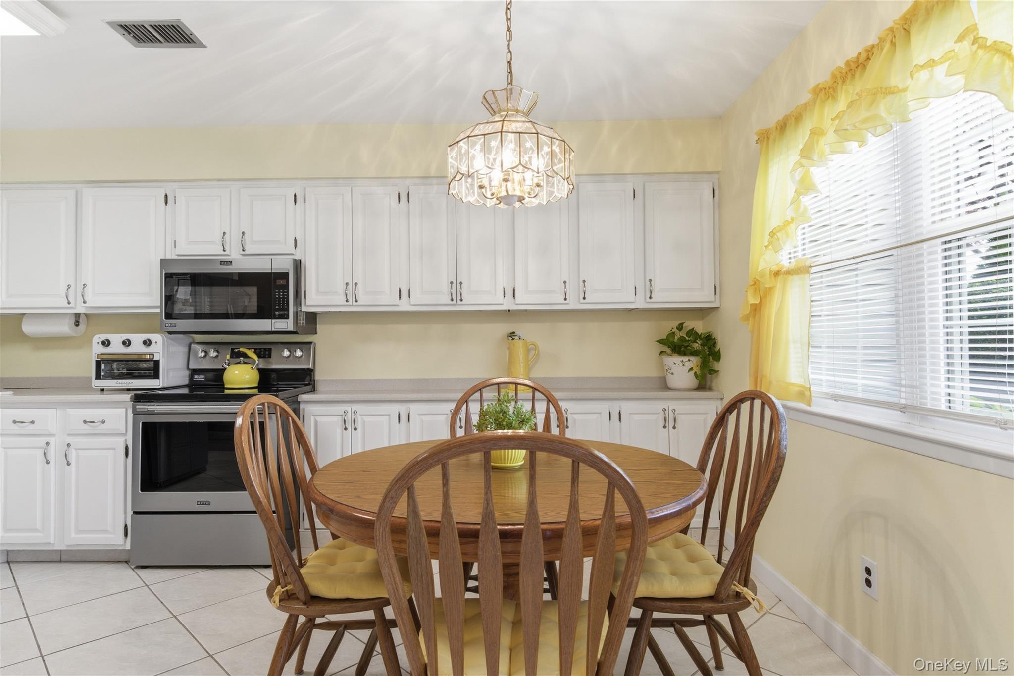 112 Cedar Shake Court, Huntington Station, NY 11746