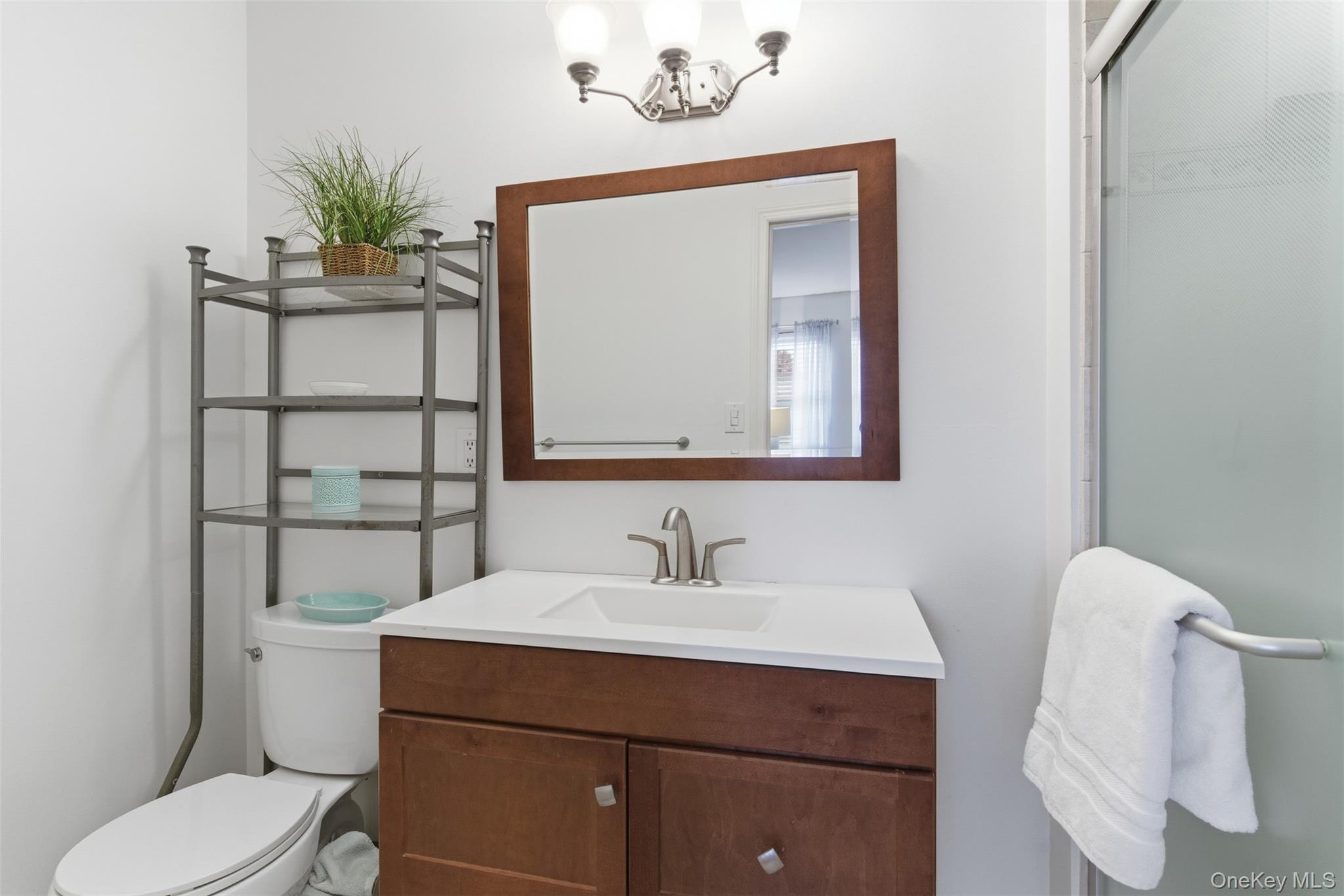 112 Cedar Shake Court, Huntington Station, NY 11746