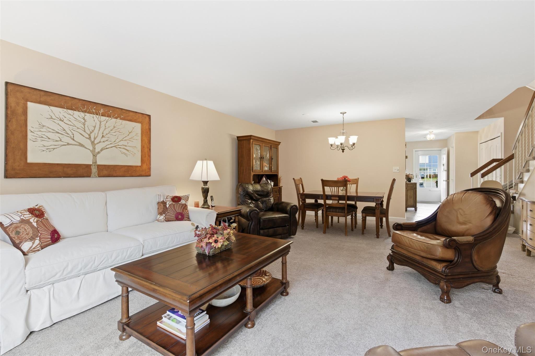 112 Cedar Shake Court, Huntington Station, NY 11746