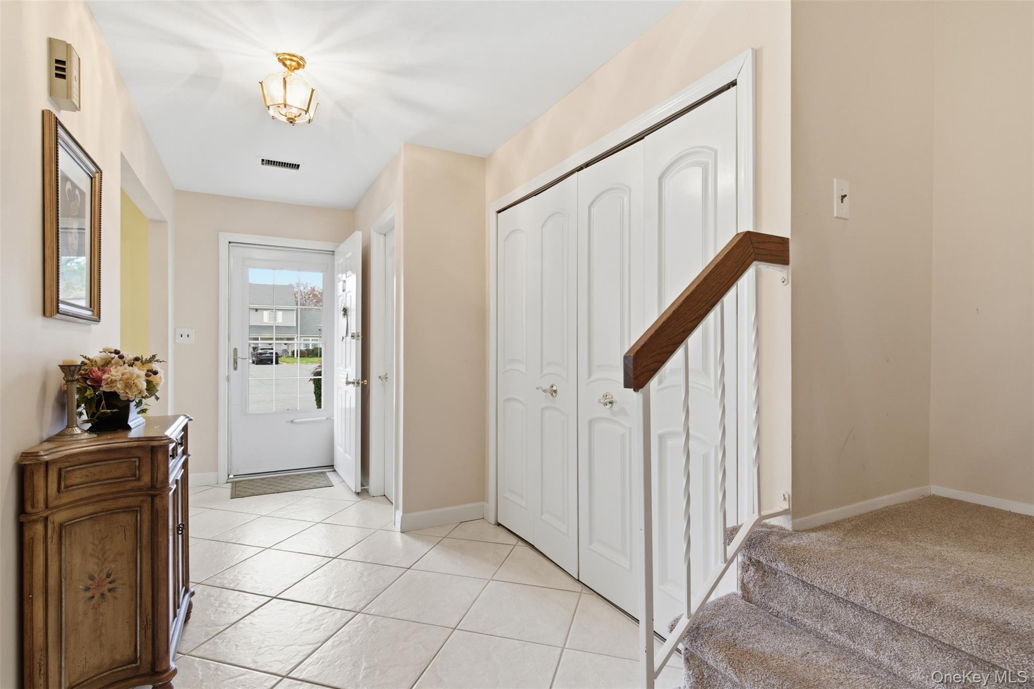 112 Cedar Shake Court, Huntington Station, NY 11746