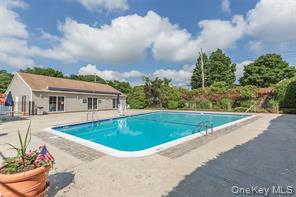 112 Cedar Shake Court, Huntington Station, NY 11746