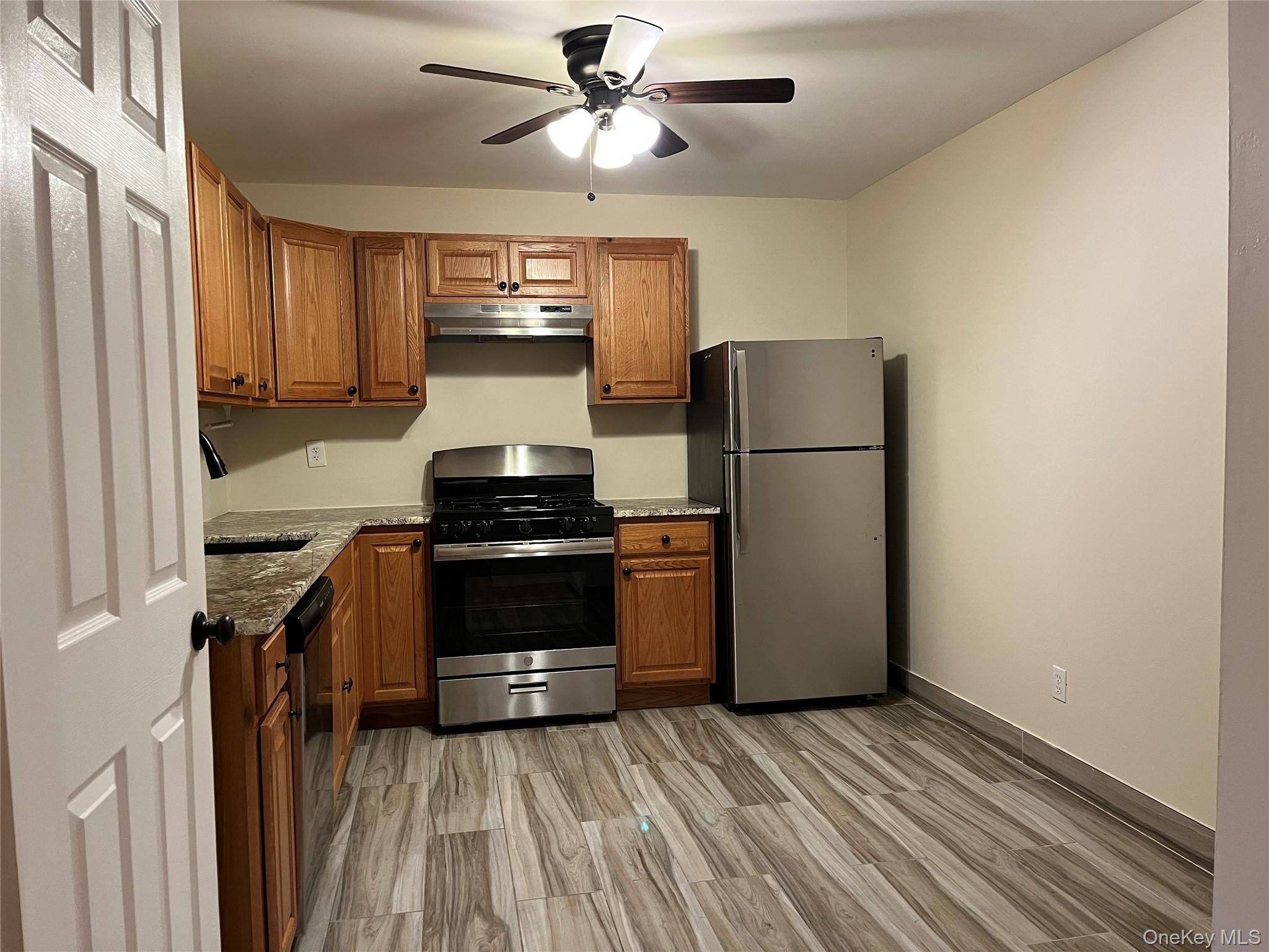 410 Jericho Turnpike # 2B, New Hyde Park, NY 11040