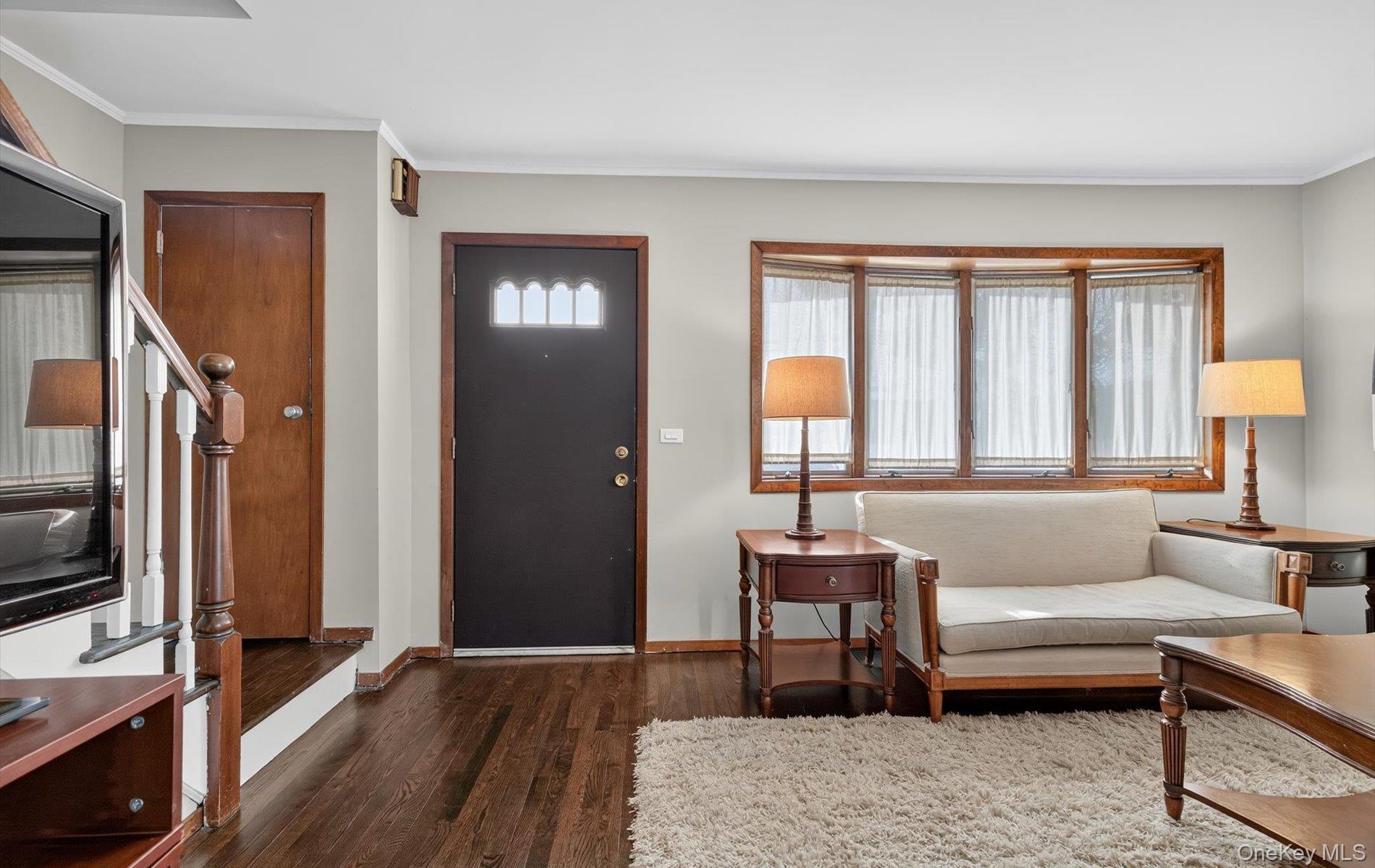 58 Virginia Avenue, Plainview, NY 11803