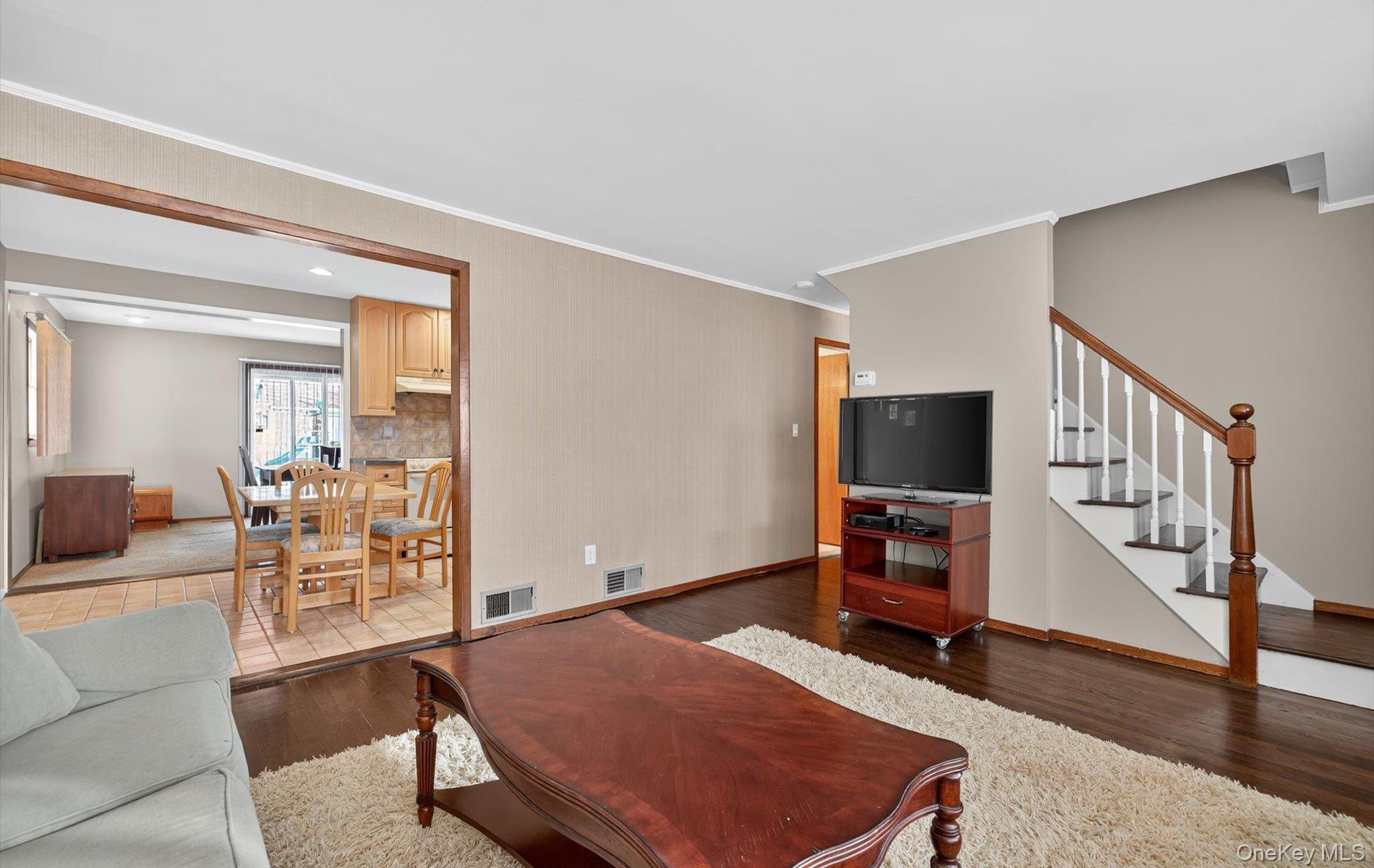 58 Virginia Avenue, Plainview, NY 11803