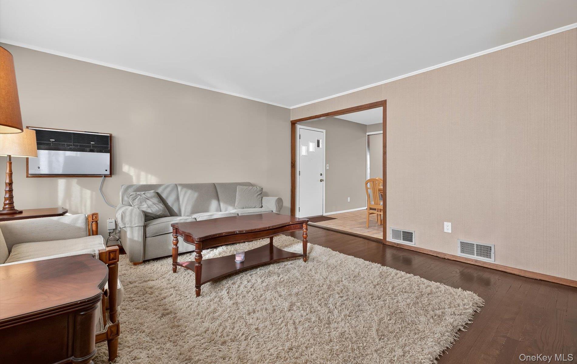 58 Virginia Avenue, Plainview, NY 11803