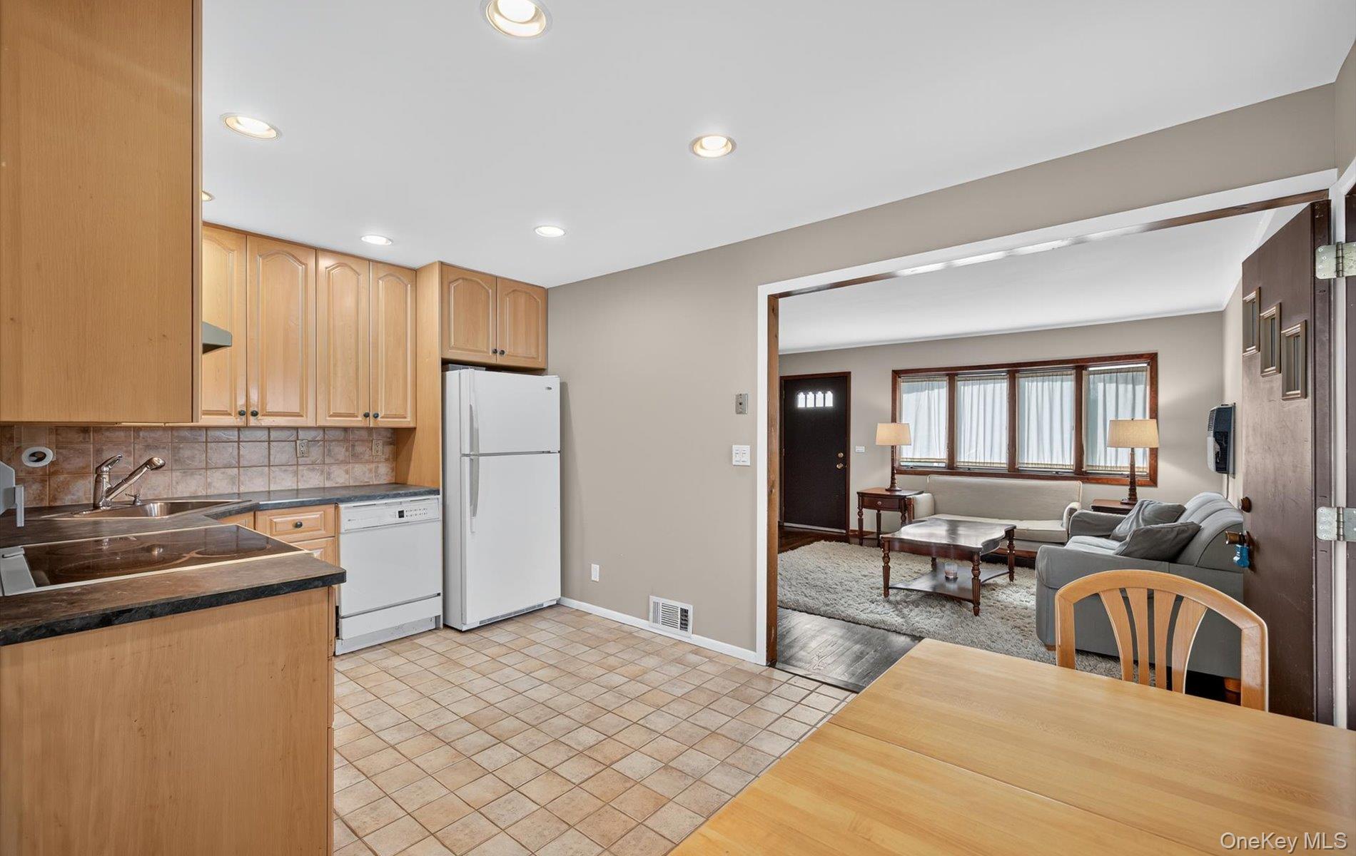 58 Virginia Avenue, Plainview, NY 11803