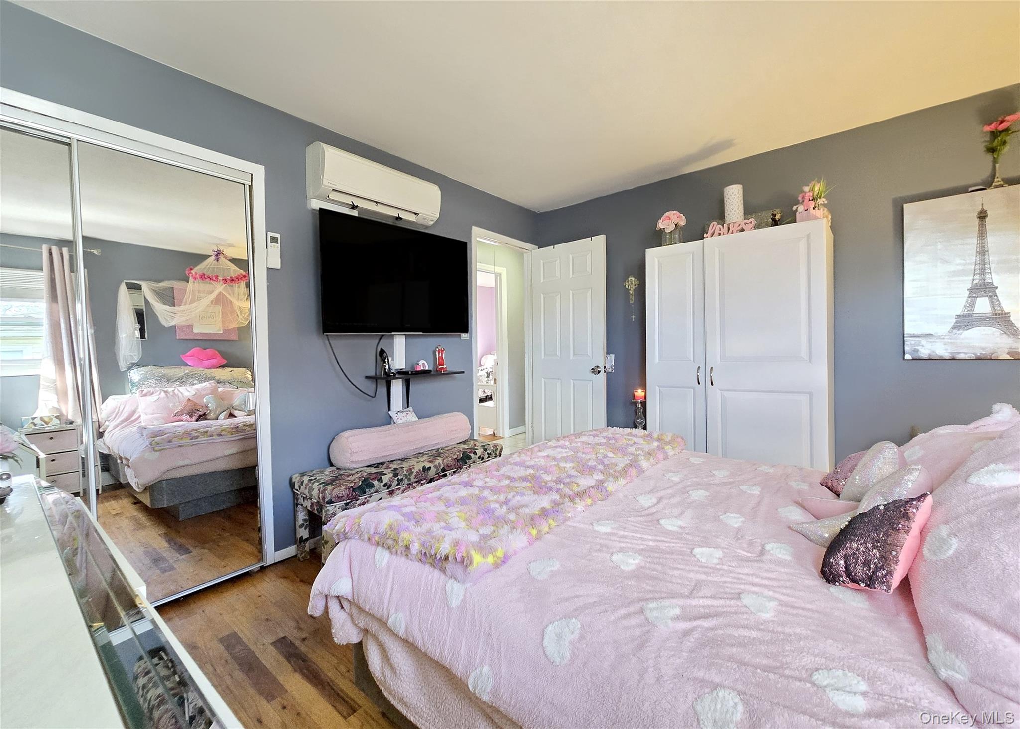 430 Heathcote Road, Lindenhurst, NY 11757