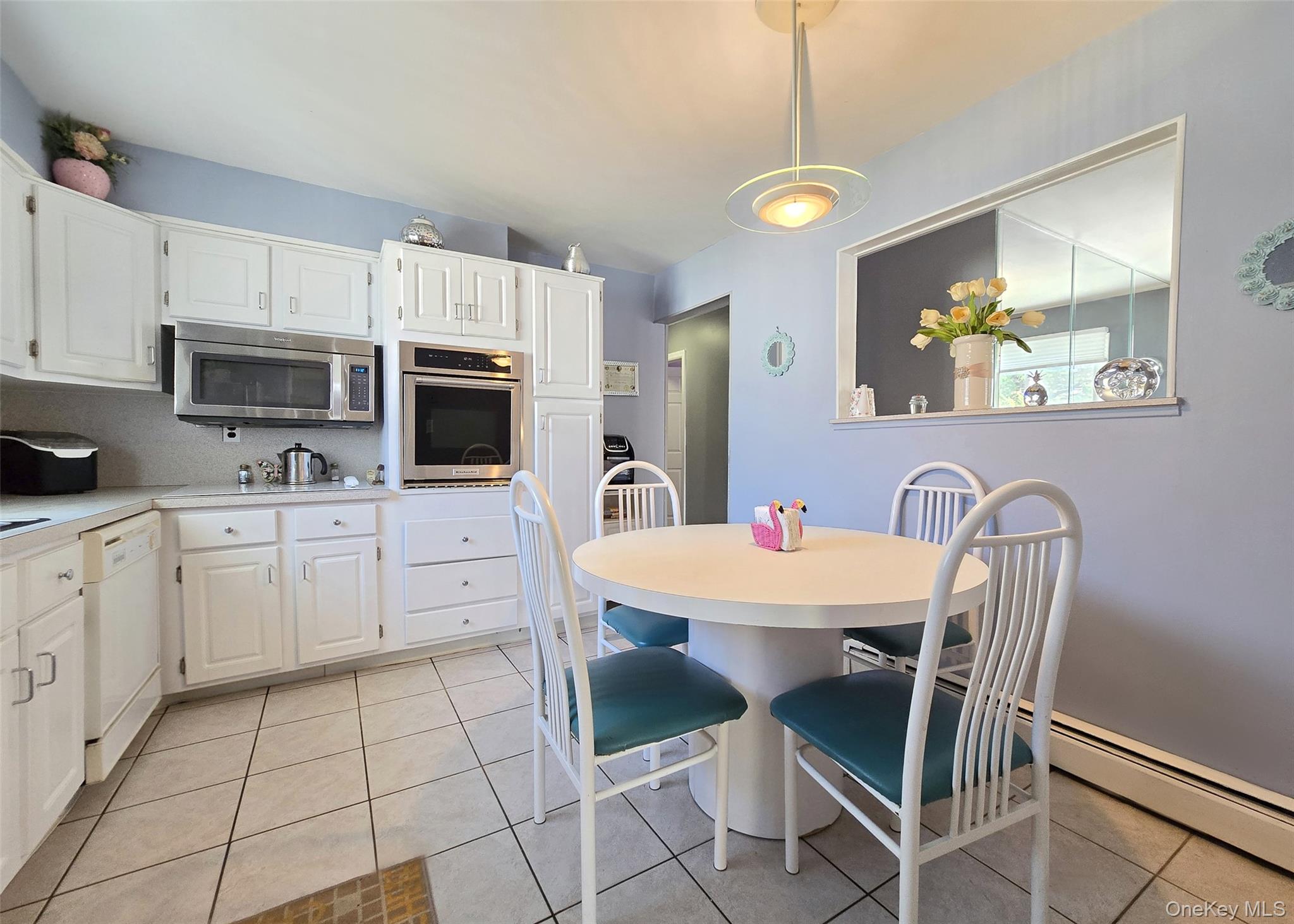 430 Heathcote Road, Lindenhurst, NY 11757