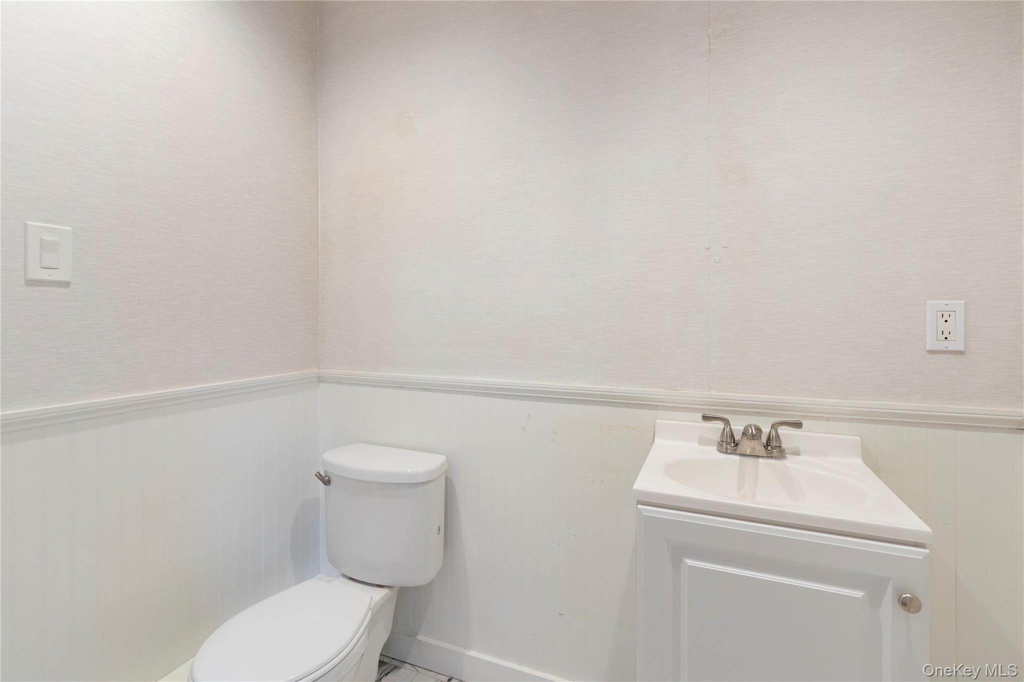 9 Oak Shore Drive, Bayville, NY 11709