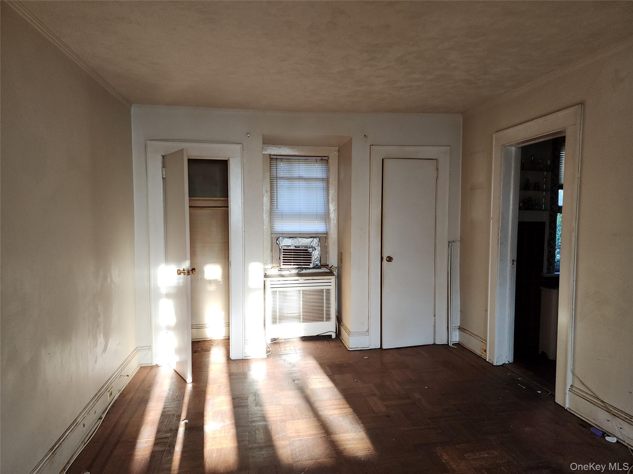 39 Hilbert Street, Hempstead, NY 11550