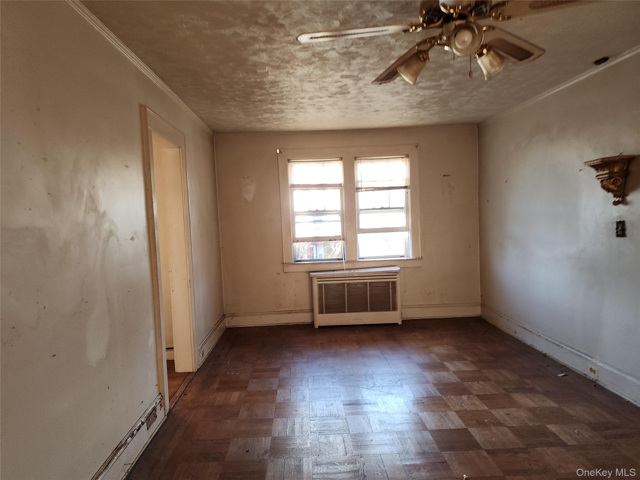 39 Hilbert Street, Hempstead, NY 11550