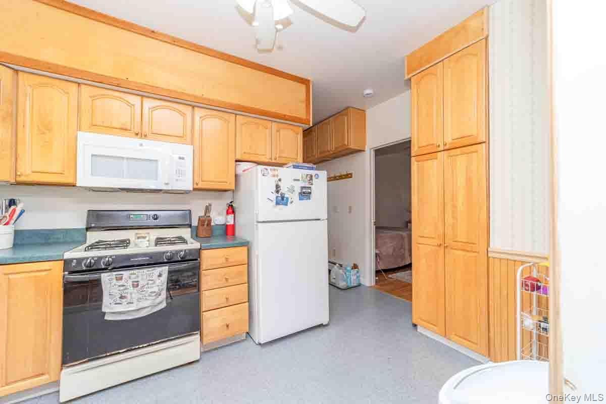 807 Abbey Avenue, Maybrook, NY 12543