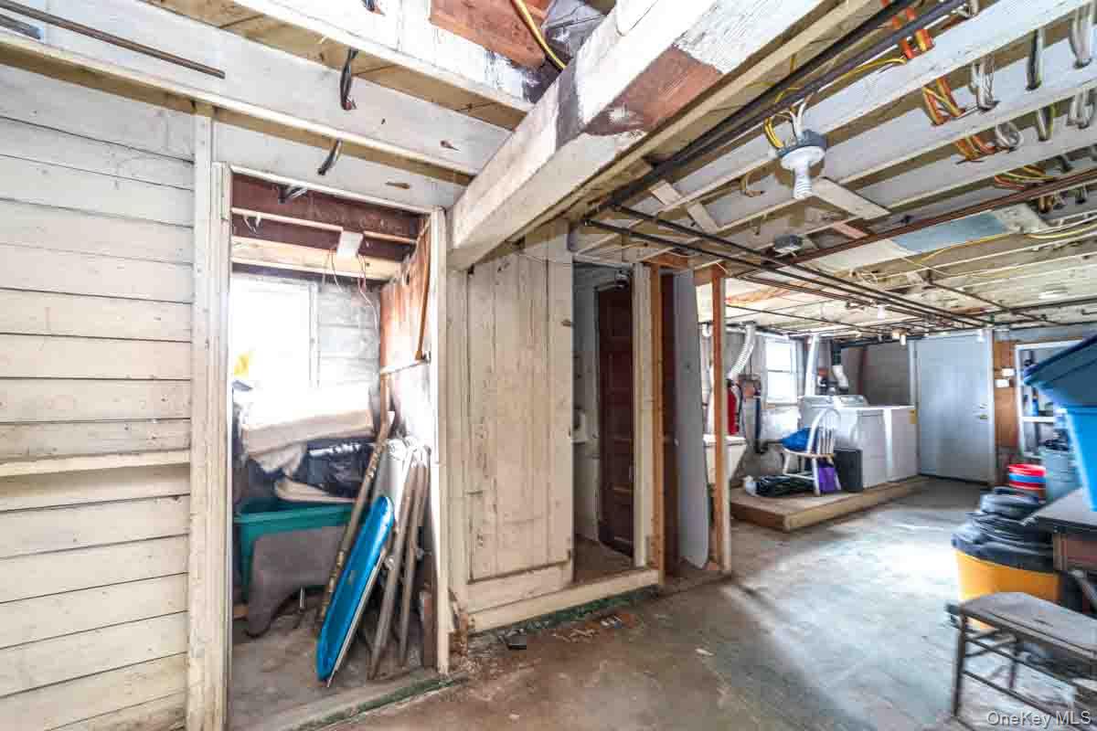 807 Abbey Avenue, Maybrook, NY 12543