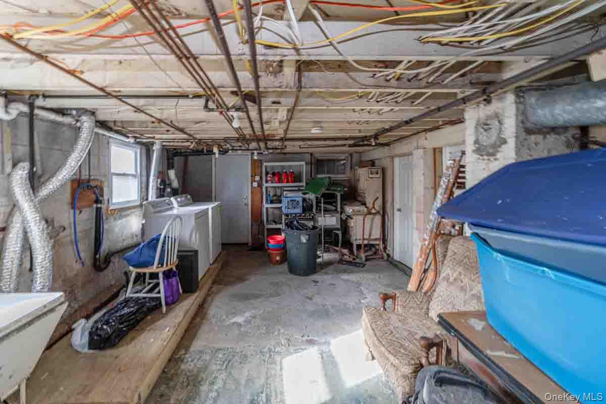 807 Abbey Avenue, Maybrook, NY 12543