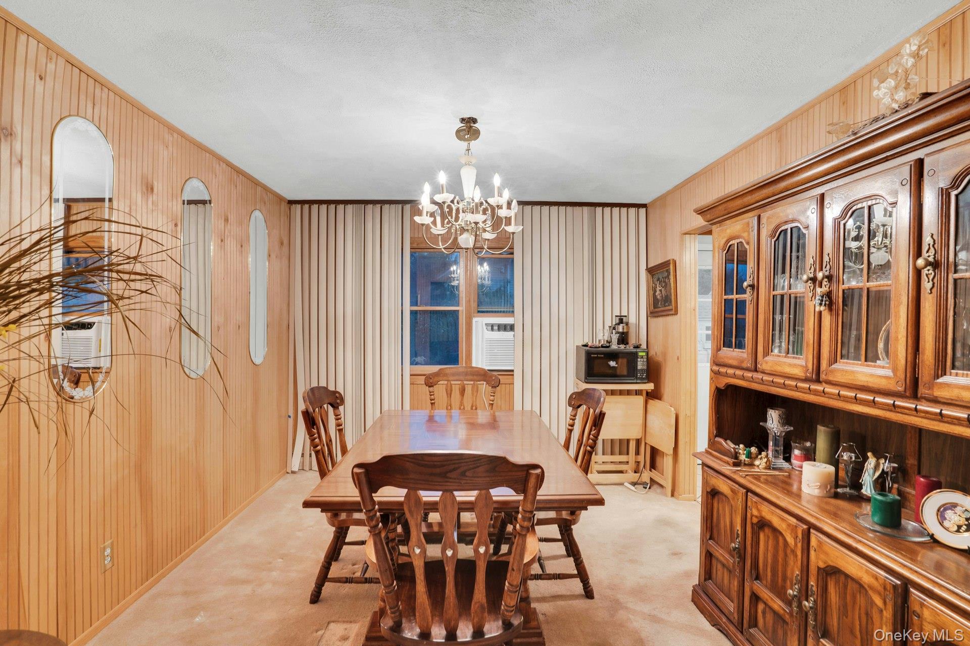 606 7th Avenue, East Northport, NY 11731