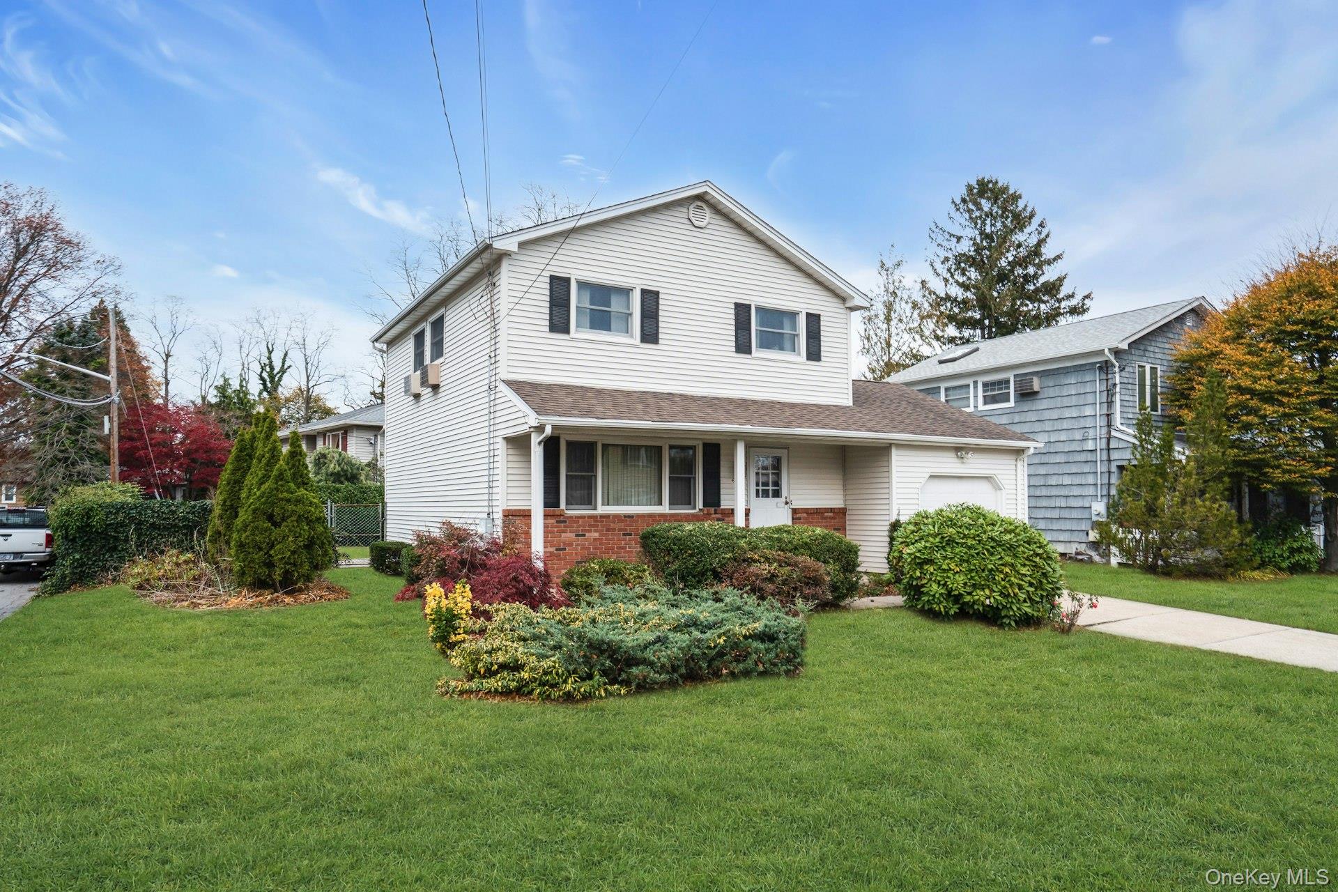 606 7th Avenue, East Northport, NY 11731