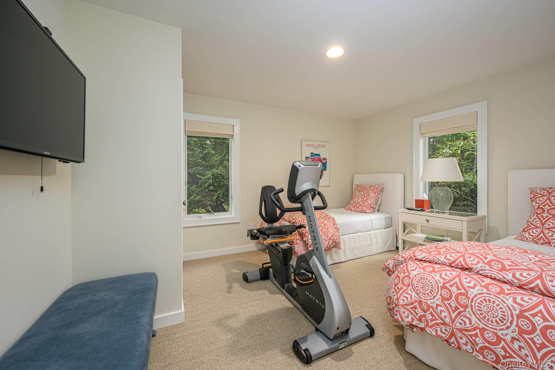 144 Middle Pond Road, Southampton, NY 11968