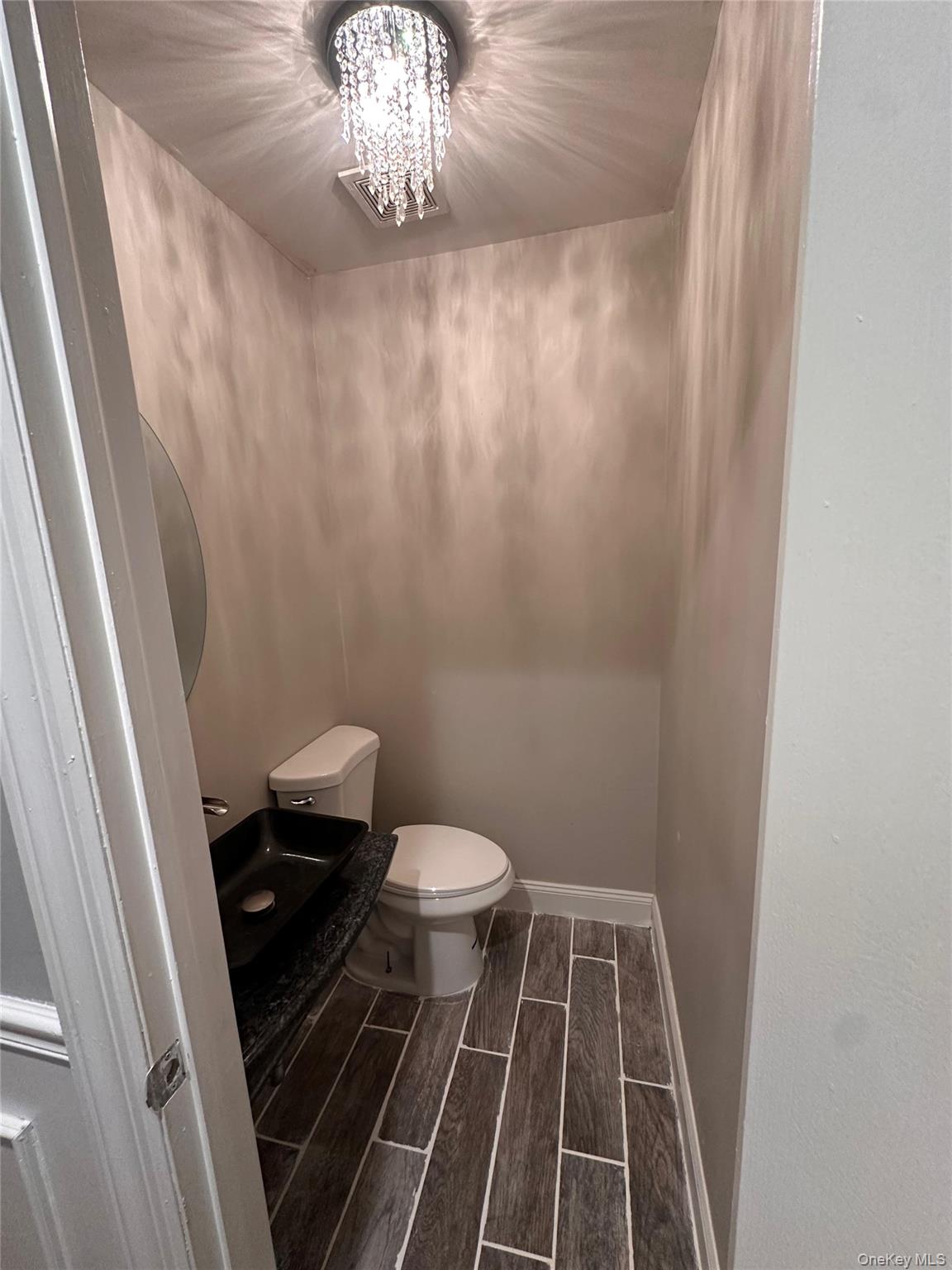 95 Pine Street, Port Jefferson Station, NY 11776