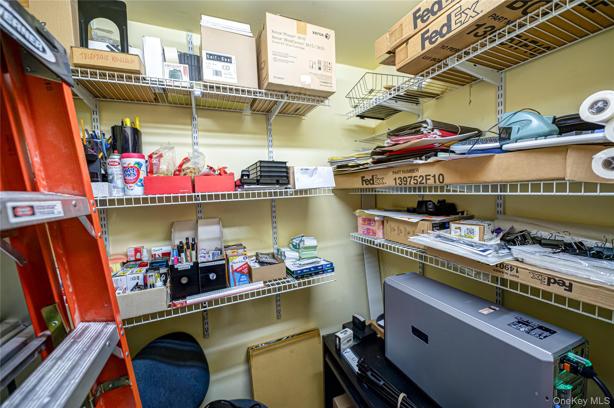 159 Broadway, Amityville, NY 11701