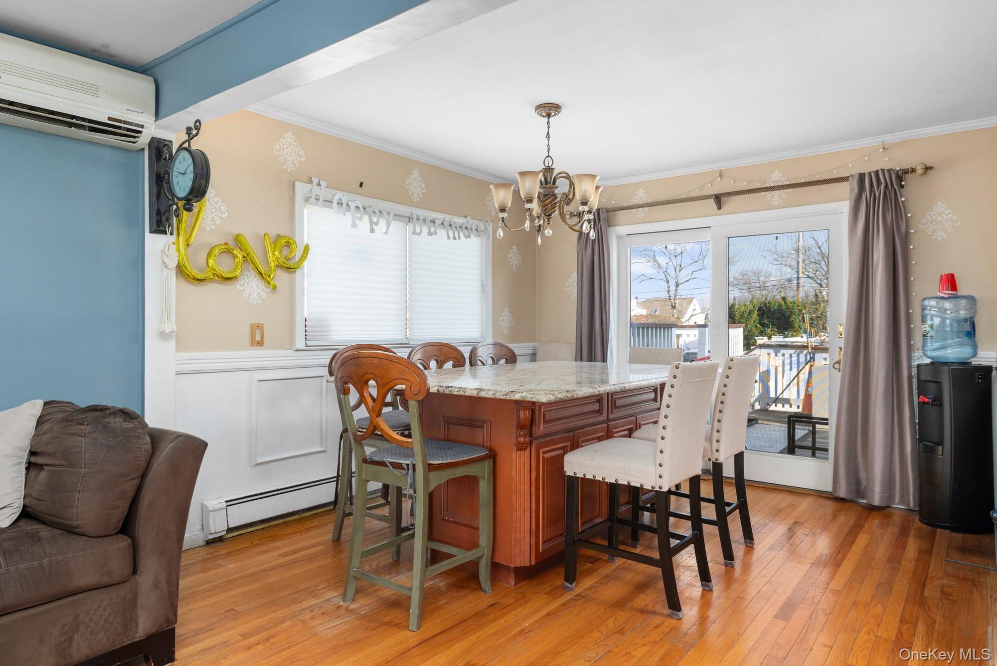 208 Island Parkway W, Island Park, NY 11558