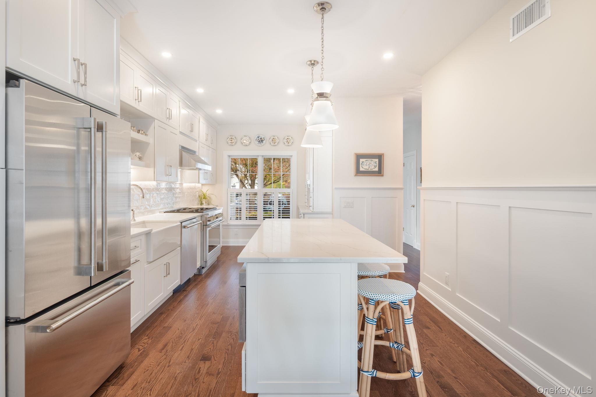 19 Club Court, Pleasantville, NY 10570