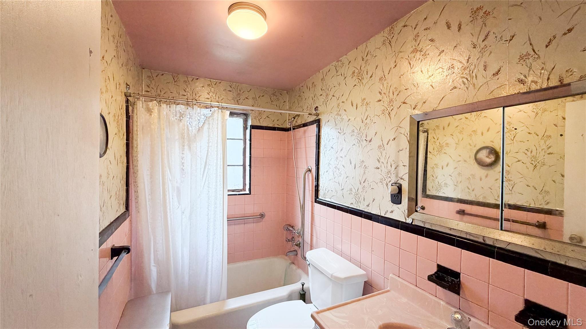 1616 Hammersley Avenue, Bronx, NY 10469