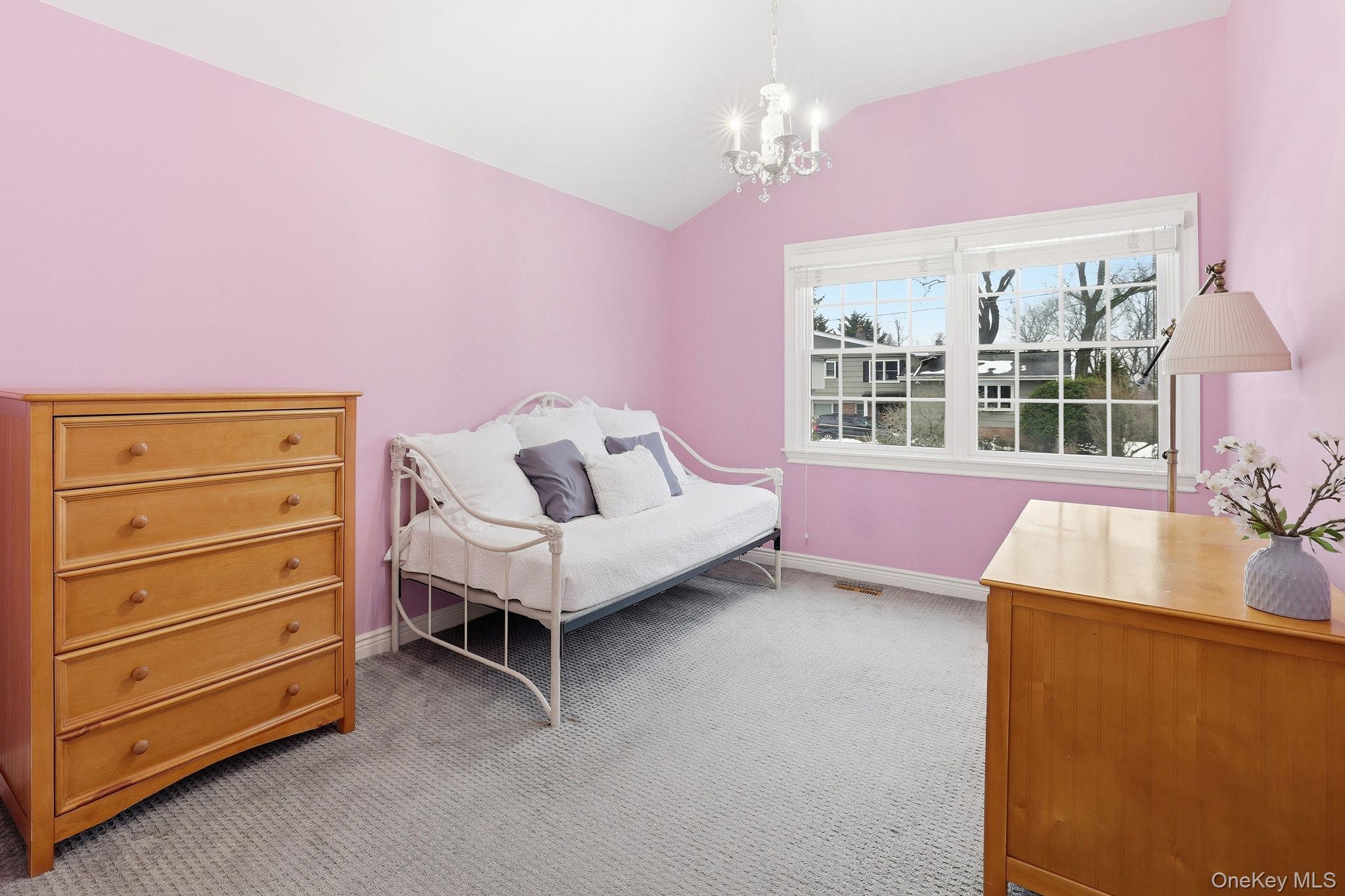 25 Andrea Lane, Scarsdale, NY 10583