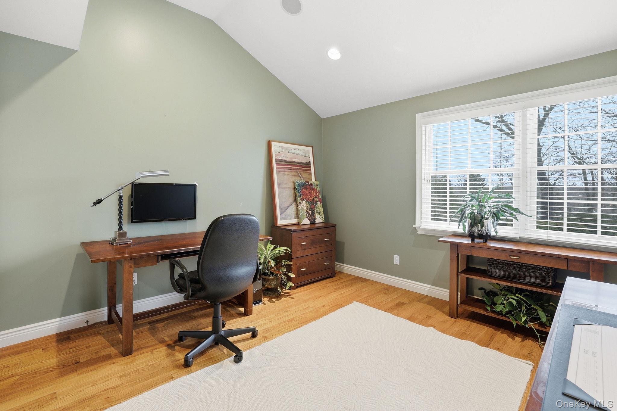 25 Andrea Lane, Scarsdale, NY 10583