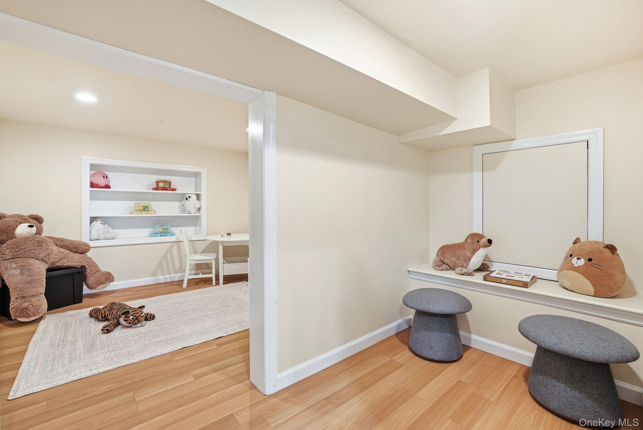 25 Andrea Lane, Scarsdale, NY 10583