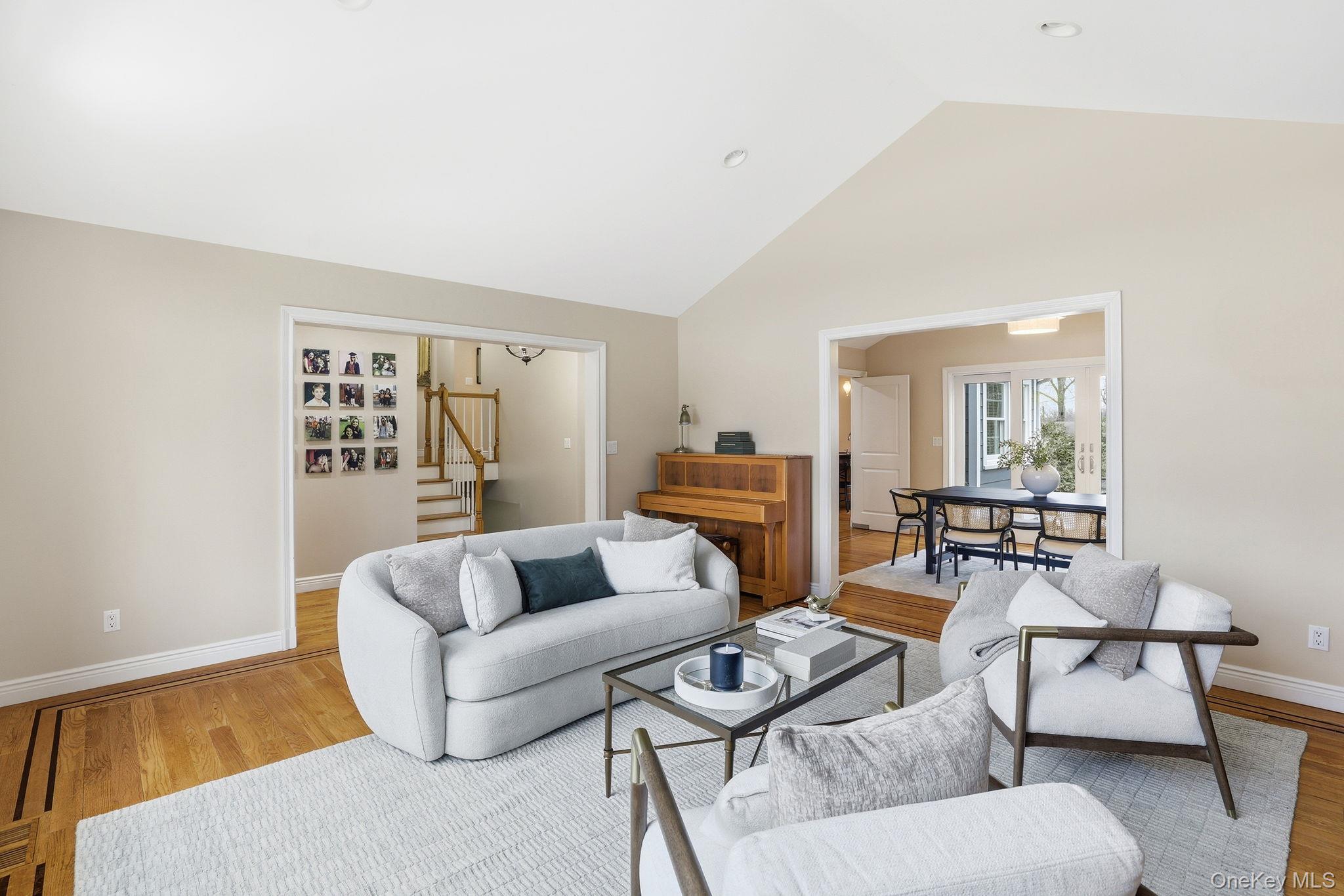 25 Andrea Lane, Scarsdale, NY 10583