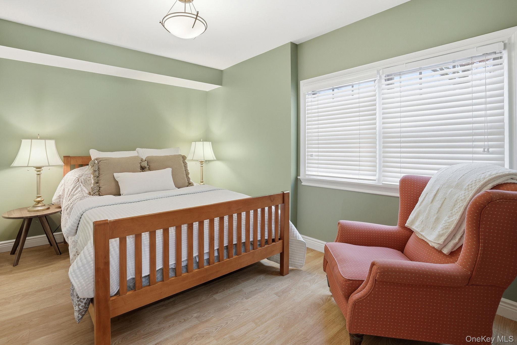 25 Andrea Lane, Scarsdale, NY 10583