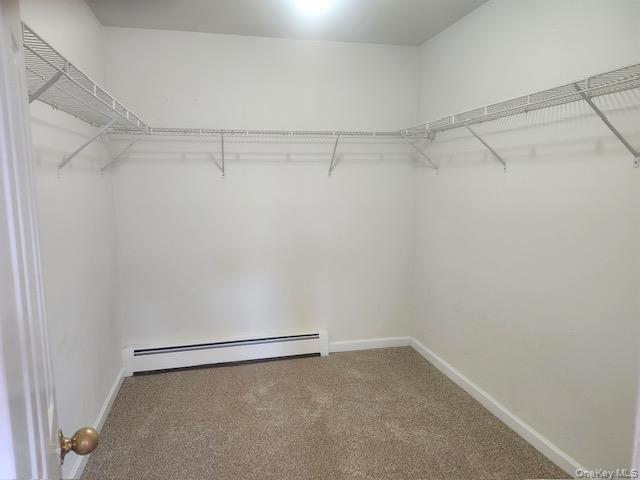 4 Gatz Road, Riverhead, NY 11901