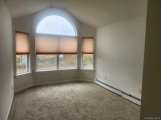 4 Gatz Road, Riverhead, NY 11901