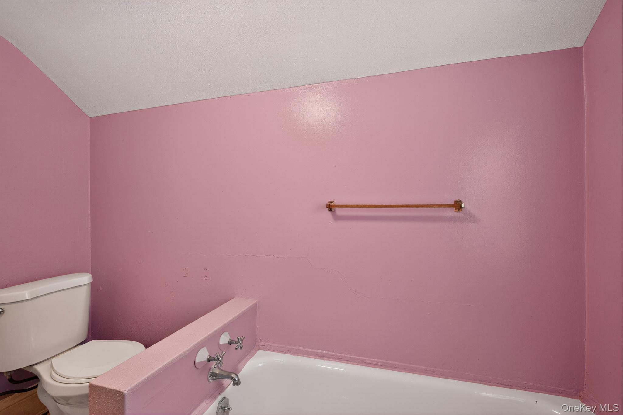 82 E Clinton Avenue, Roosevelt, NY 11575