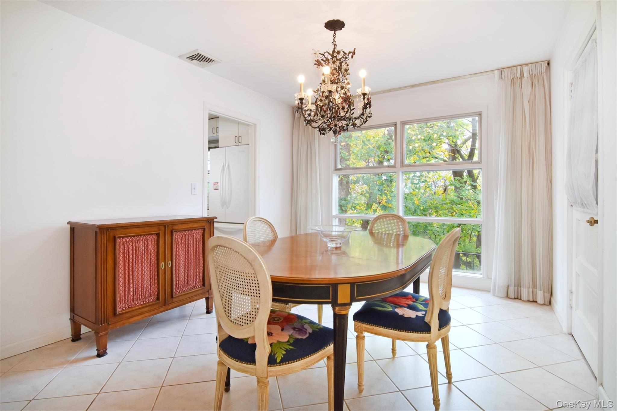 18 Eldredge Place, Dobbs Ferry, NY 10522