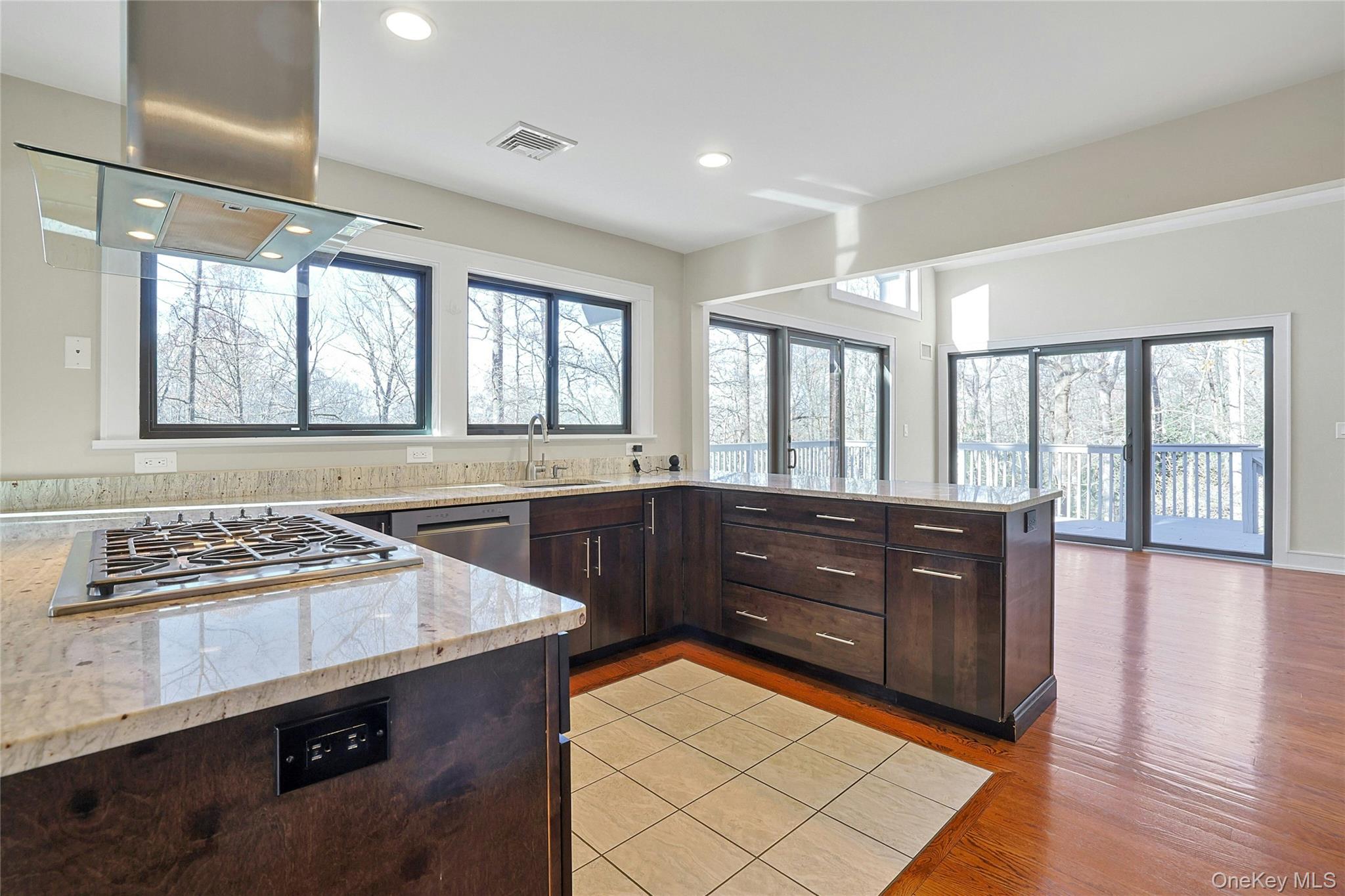 300 Clausland Mountain Road, Blauvelt, NY 10913