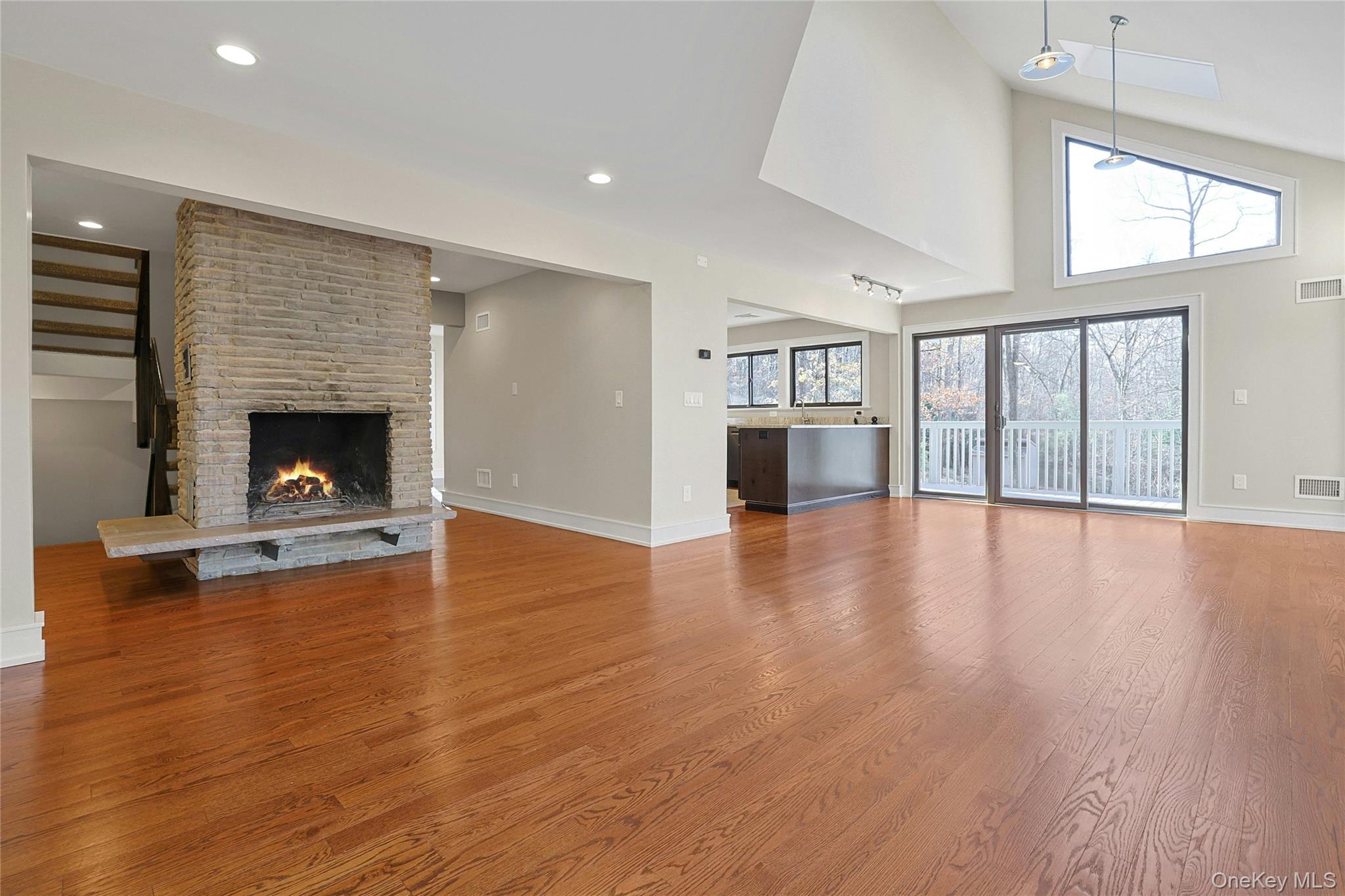 300 Clausland Mountain Road, Blauvelt, NY 10913