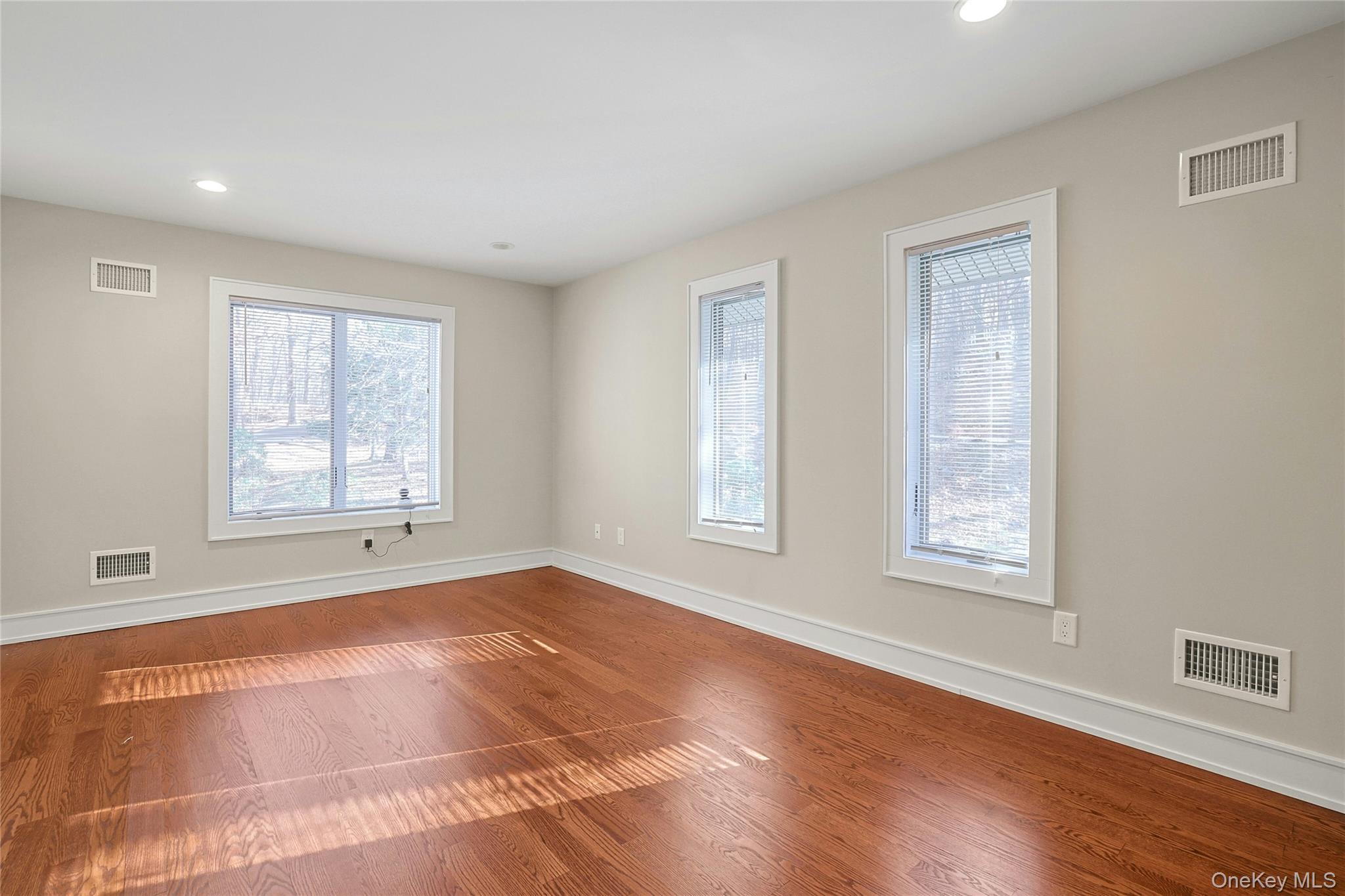 300 Clausland Mountain Road, Blauvelt, NY 10913