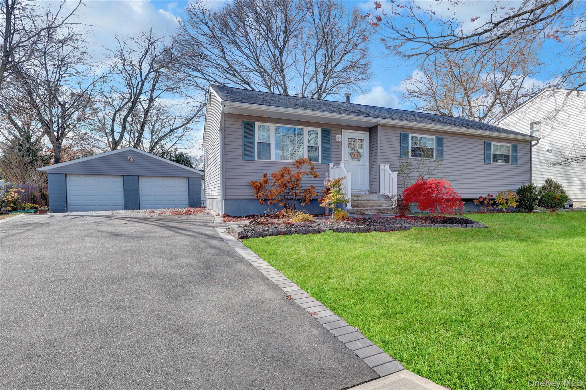 7 Winston Road, Centereach, NY 11720