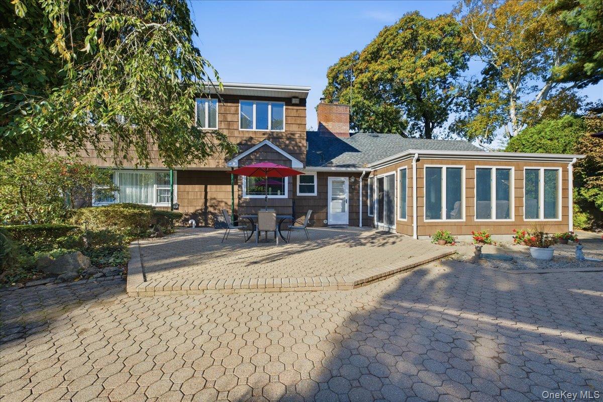 89 Woodsome Road, Babylon, NY 11702