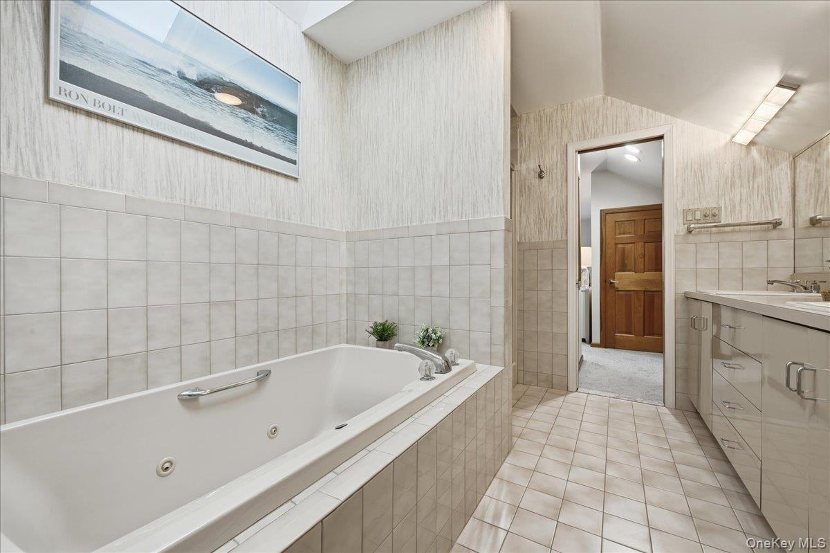 89 Woodsome Road, Babylon, NY 11702