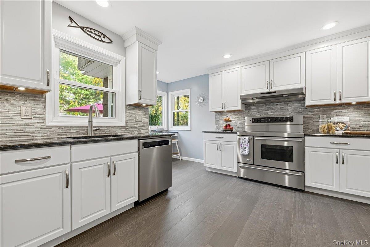 89 Woodsome Road, Babylon, NY 11702