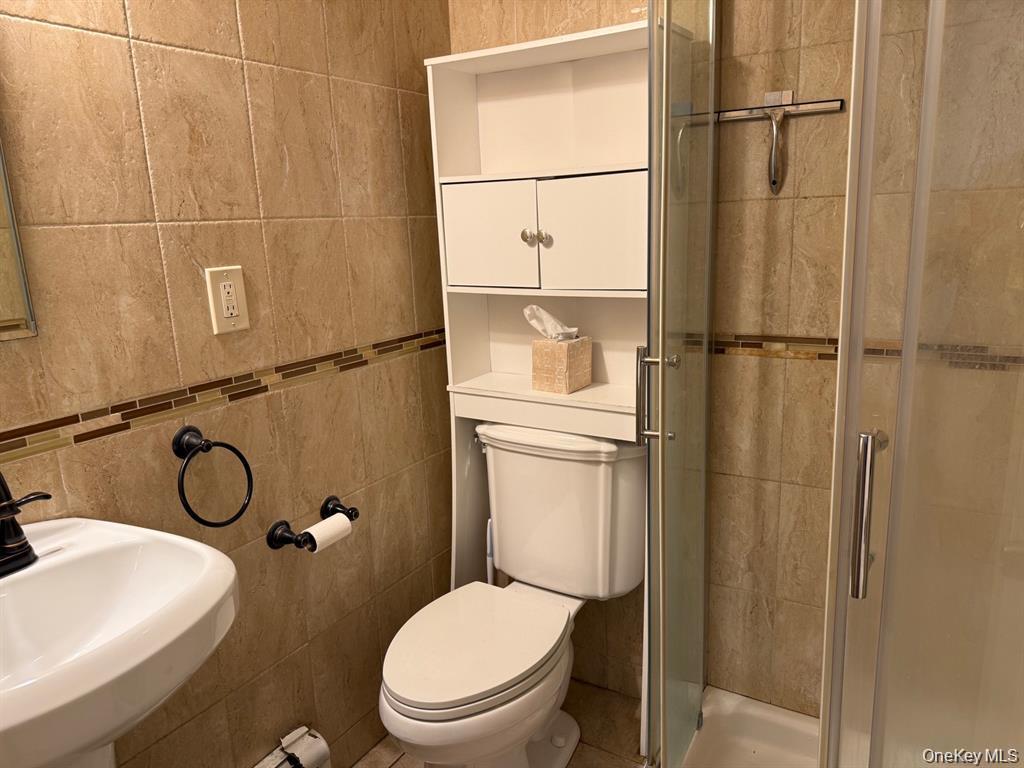 2 Harbor Circle, Centerport, NY 11721