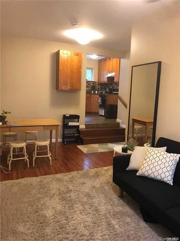 2 Harbor Circle, Centerport, NY 11721