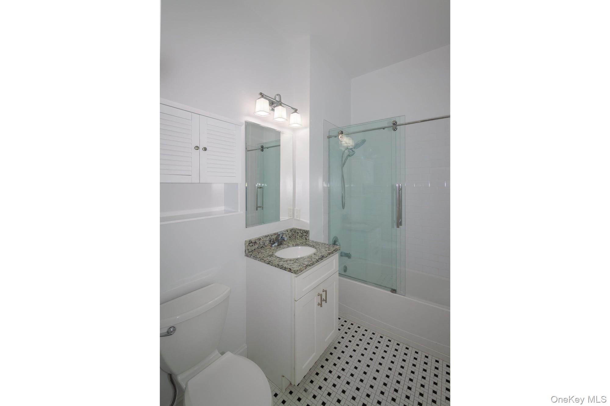 2 Union Place # 3F, Huntington, NY 11743