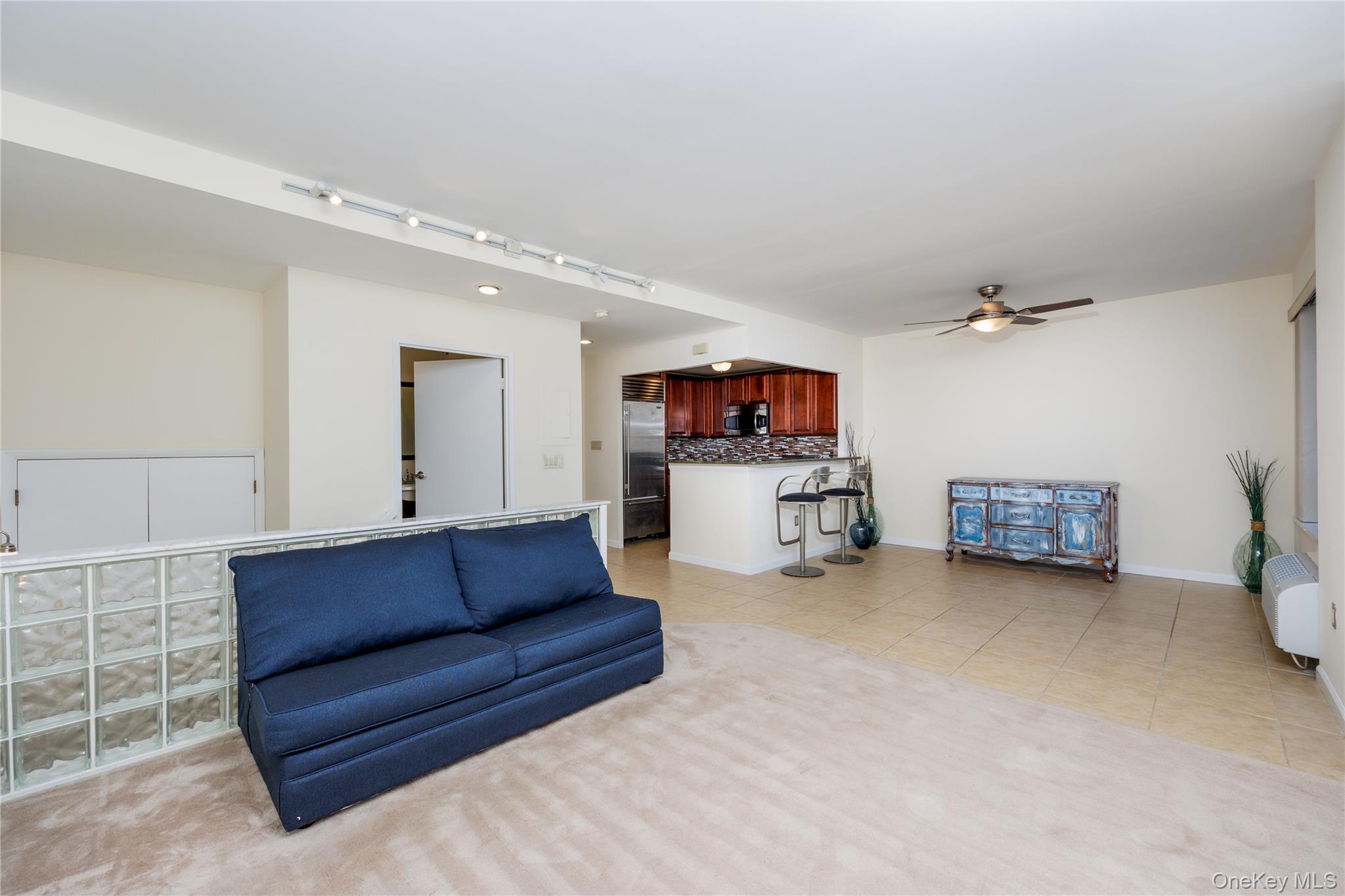 100 W Broadway # 6HH, Long Beach, NY 11561