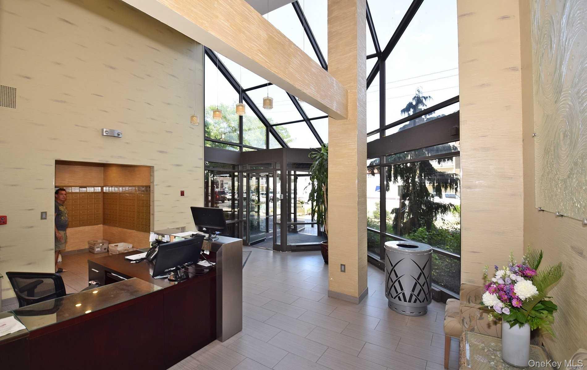 100 W Broadway # 6HH, Long Beach, NY 11561