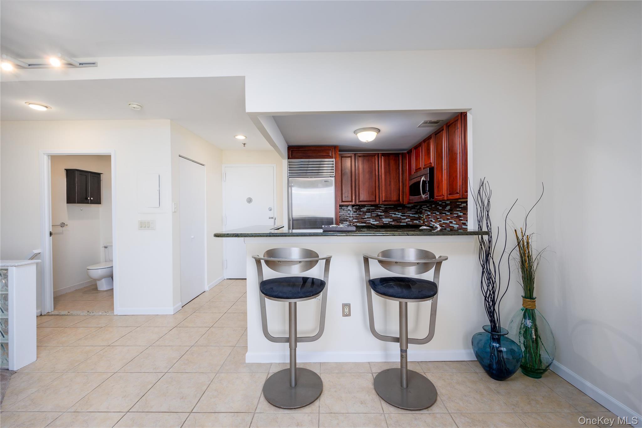 100 W Broadway # 6HH, Long Beach, NY 11561