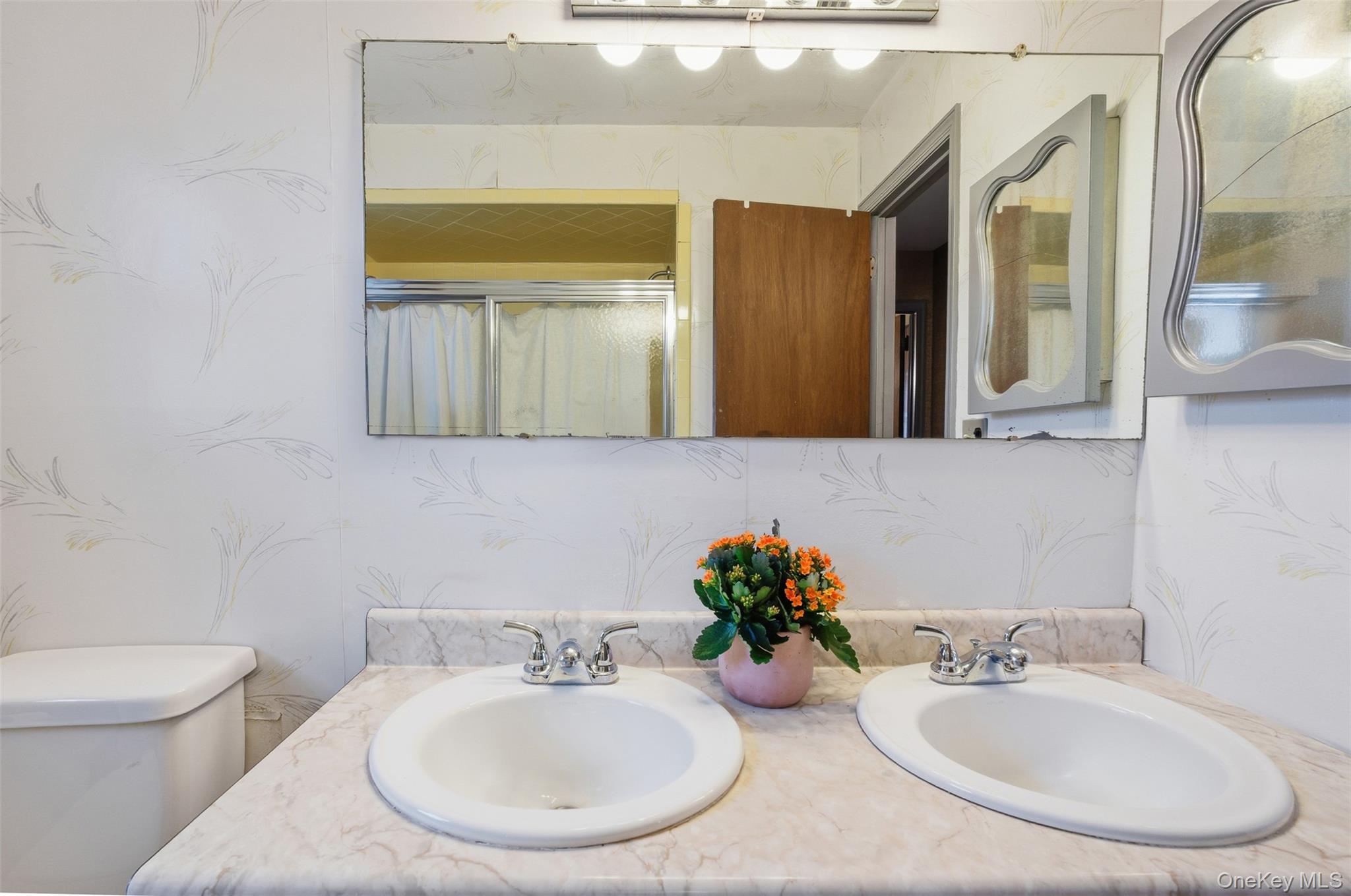 7 Helaine Court, Orangeburg, NY 10962